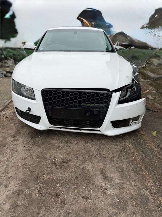 Dezmembrez Audi A5 B8 8T Coupe 2.0 TDI 170 CP – cod motor CAHA – 2010