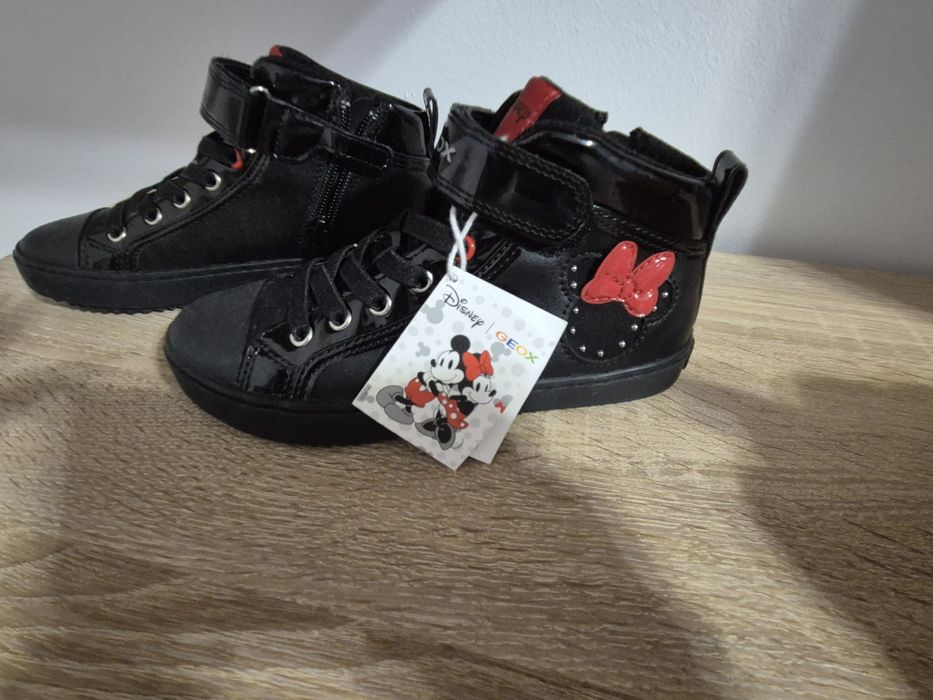 Geox marime 32 .