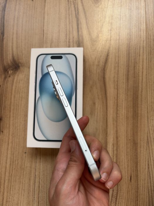 iPhone 15 Blue 128 gb с гаранция