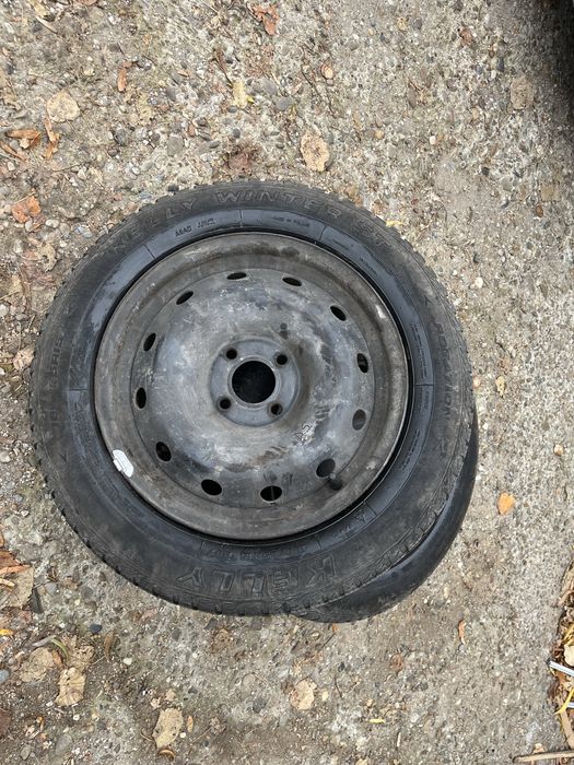 Jante logan 4x100 in dtare foarte buna cauciucurile dot 2021
