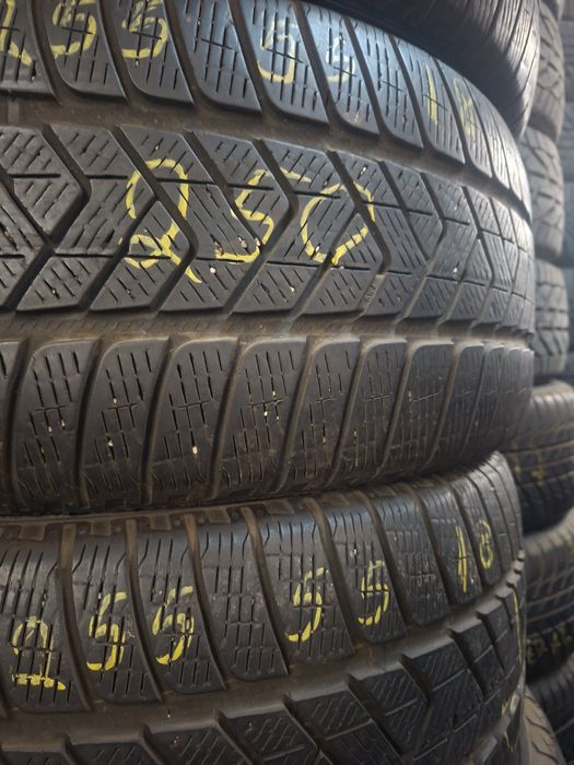 225 55 18 iarnă set Pirelli