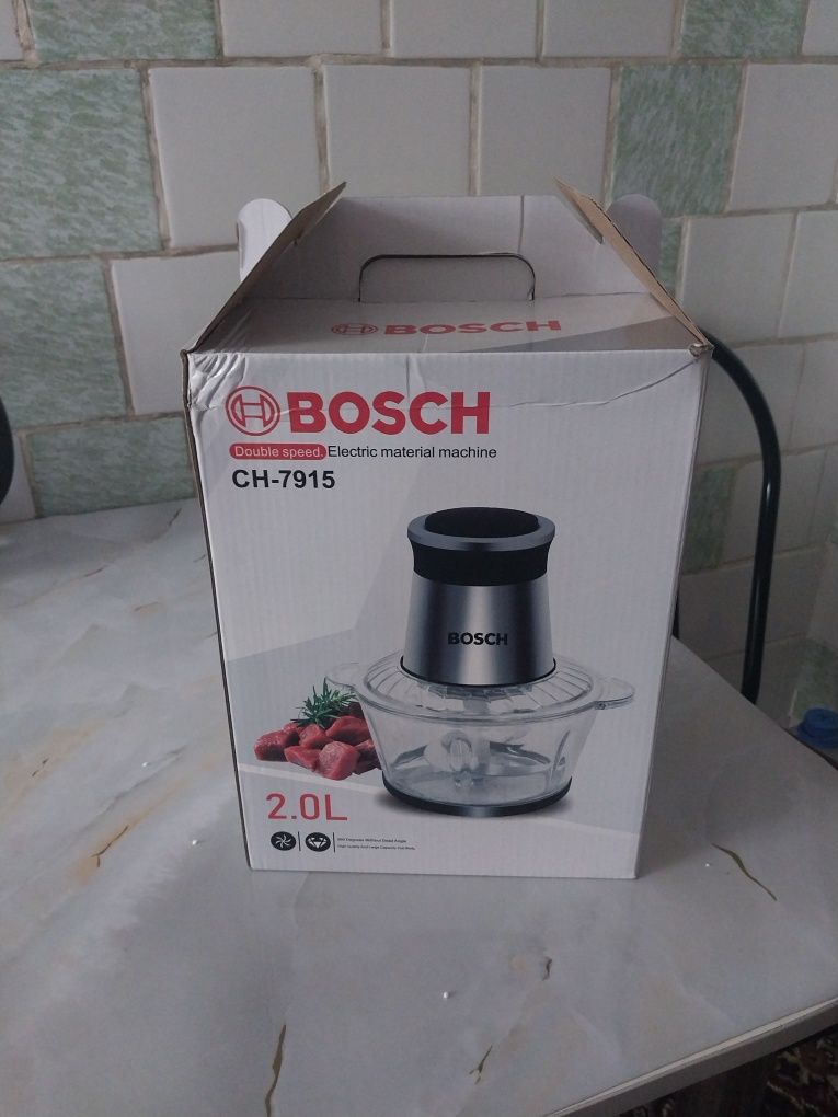 Продам новый блендер на 2 литра