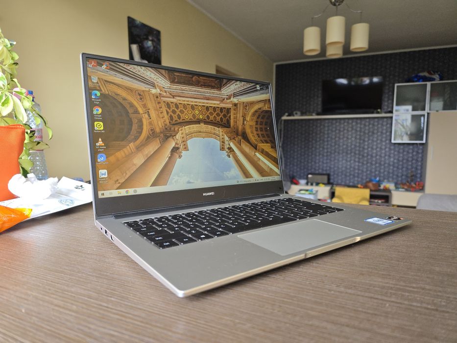 Laptop Huawei MateBook D14 – Ryzen 5, 8GB RAM, 512GB SSD, Full HD
