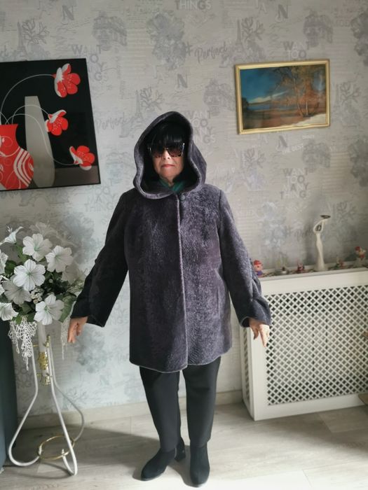 Продам женский полушубок