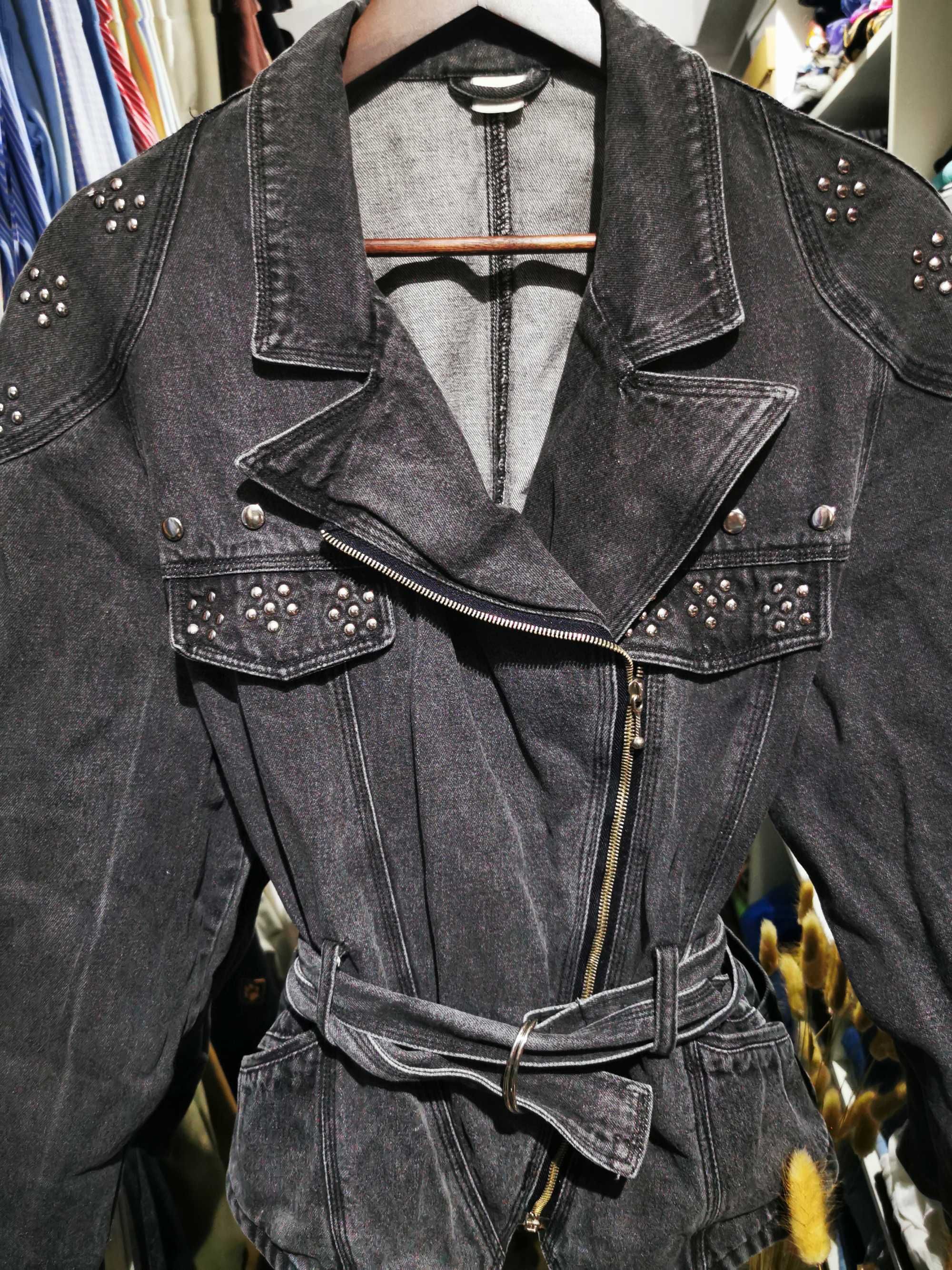 Jacketa blug vintage cu aplicatii metalice