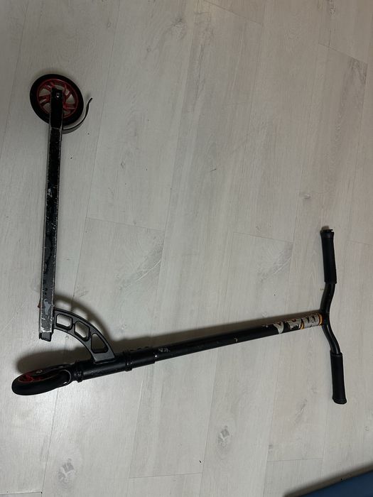 Продам трюковый самокат