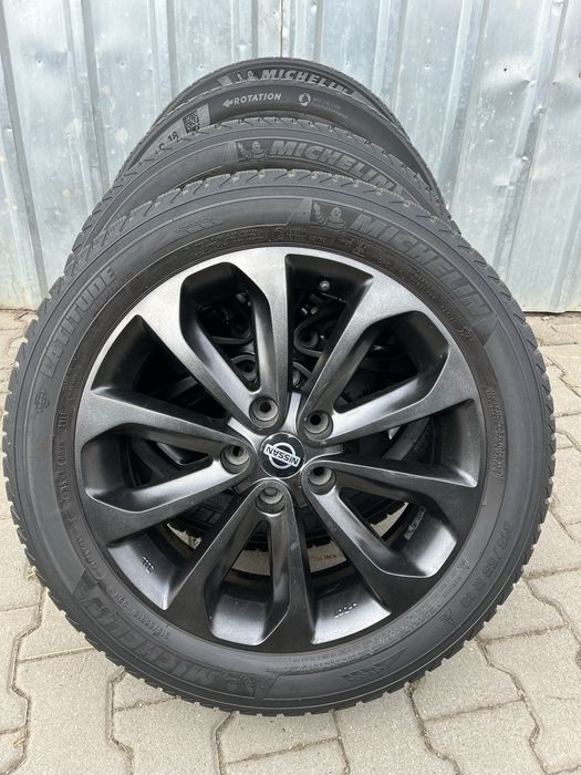 Jante aliaj 5x114.3mm anvelope iarna 215/55 R18 Nissan QashQai X-Trail
