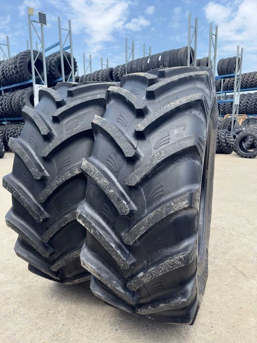 Cauciucuri 710/70 R42 Gri Radiale Noi 176/173A8 pt tractor John Deere