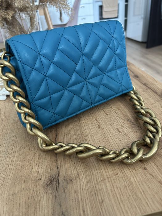 Тюркоазена чантичка Зара