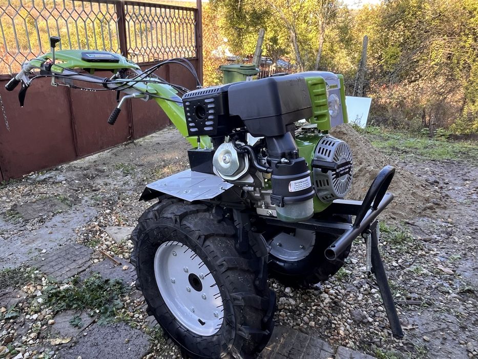 Мотоблок с ремарке