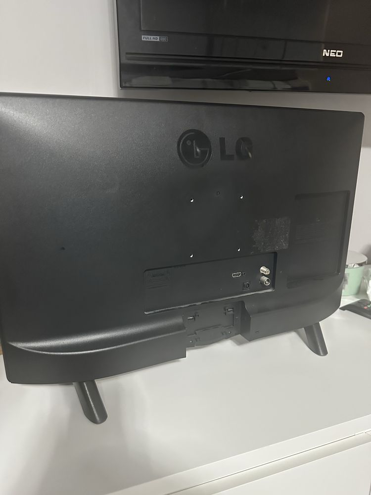 Телевизор LG 24”