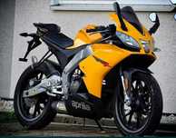 Motocicleta APRILIA RS4 125 (limited edition)