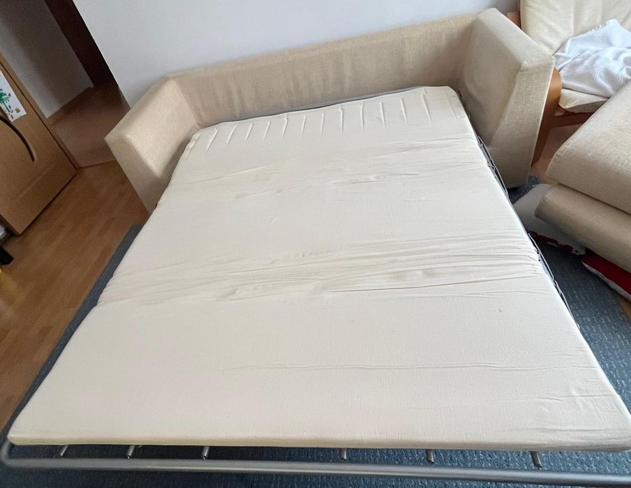 Canapea extensibila in stare buna
