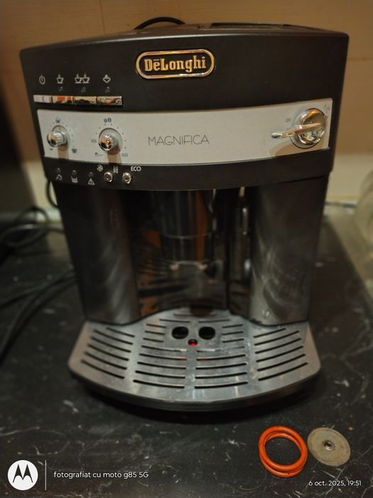 Expresor cafea Delonghi Magnifica
