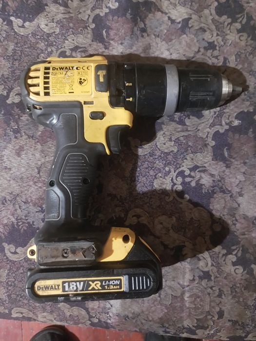 Dewalt DCD785 Винтоверт с батерия