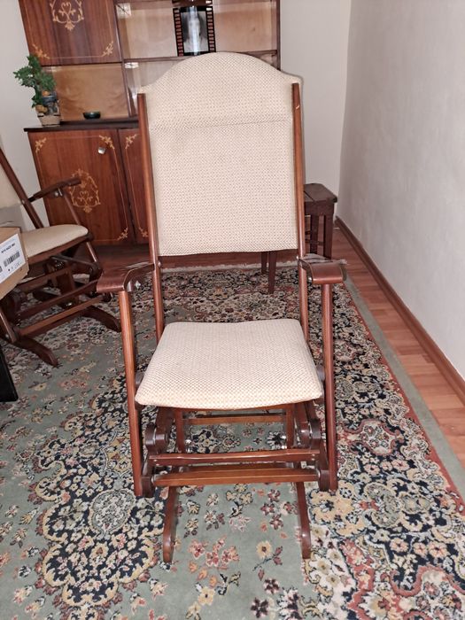 Scaun tip balansoar de colectie