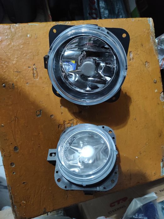 Противотуманка туманка Мазда мпв Трибут