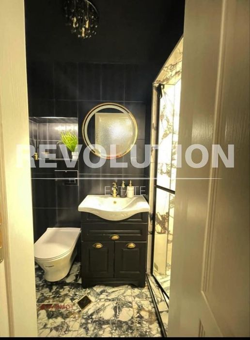 Дава се под наем Тристаен апартамент в Варна, ВИНС - 82 кв.м за 700 € - Снимка #4