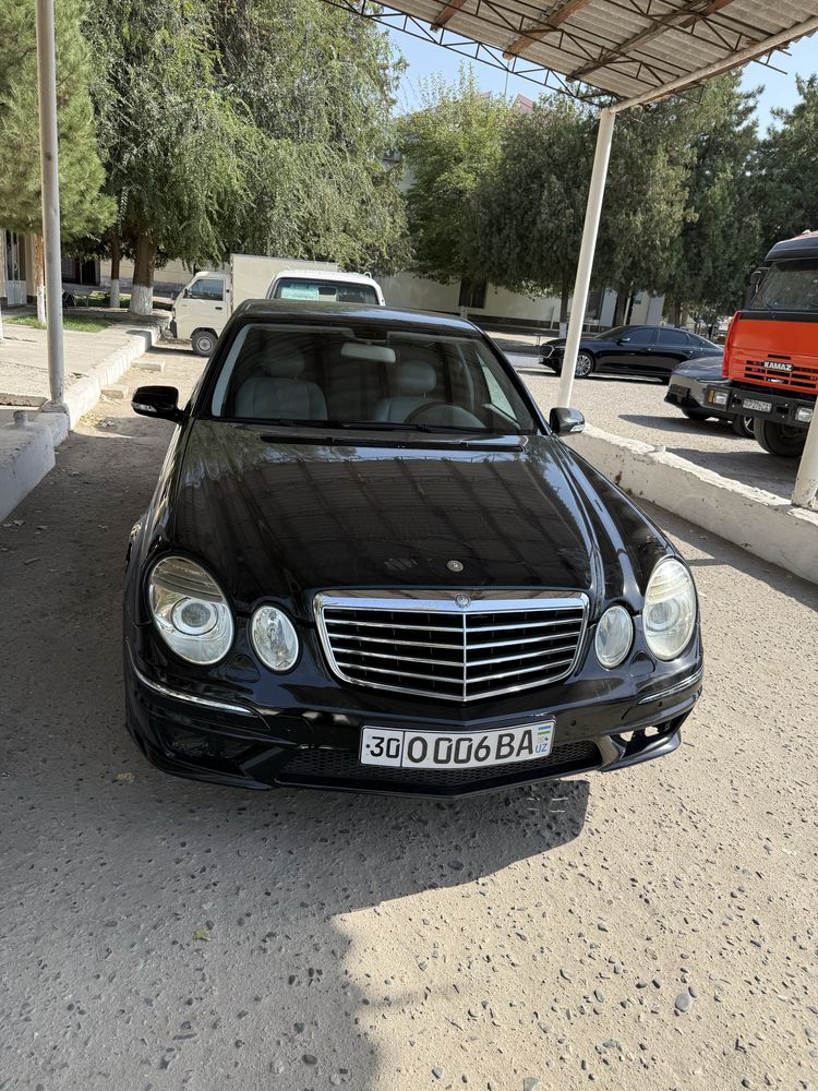 Mercedes-Benz w211 E200