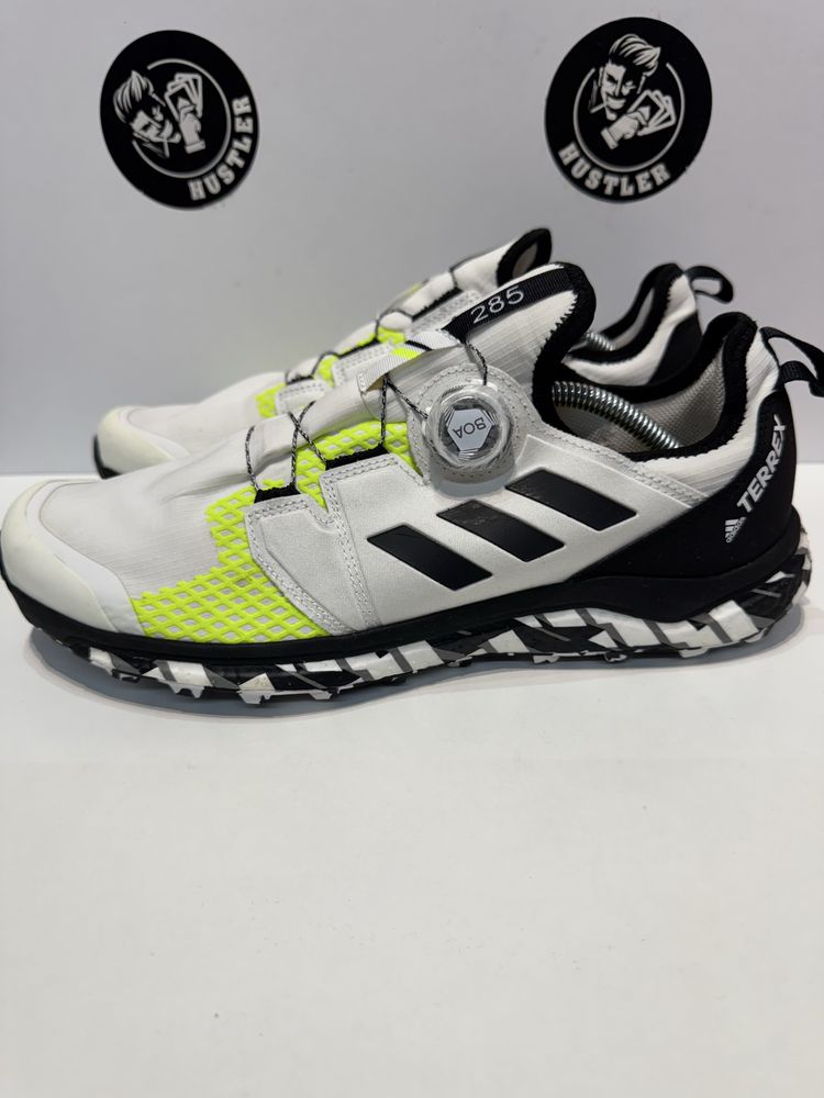 Маратонки ADIDAS TERREX BOA .Номер 44.5