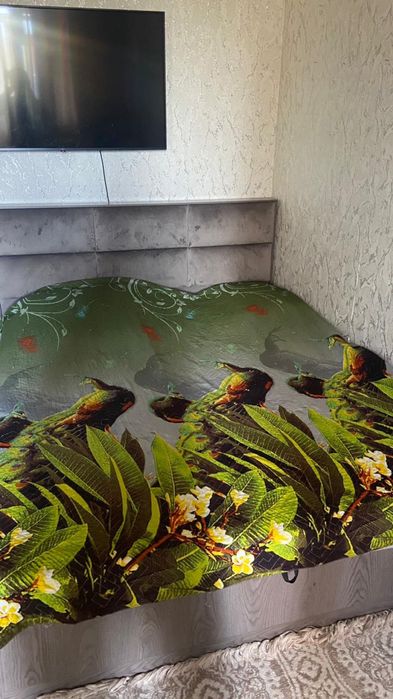 Продам 2-х спальное покрывало, очень красивое
