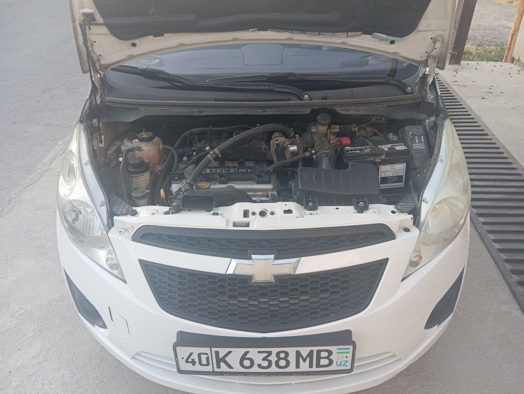 Spark oq prastoy 2013 yil yurgani 510 300 km halol kraskasi tozza.