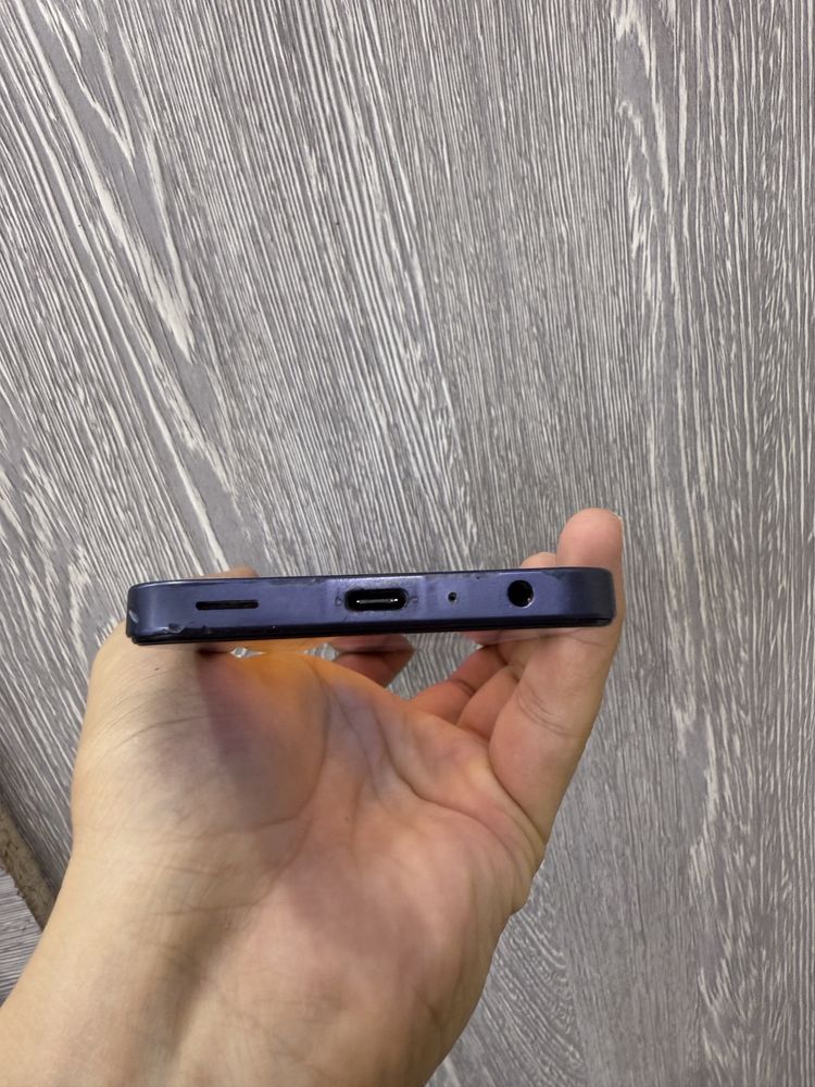 SAMSUNG A25  128GB       .