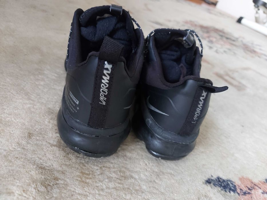 Nike Vapormax Plus,  40 номер , стелка 25см,  Flyknit, Oригинални