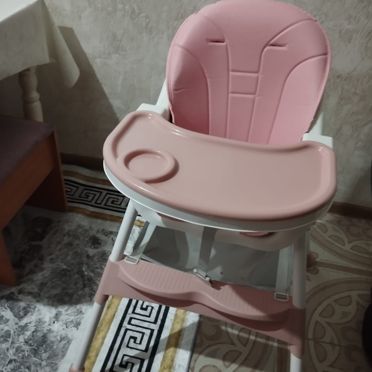 Продам детскийй стульчик. 12 000