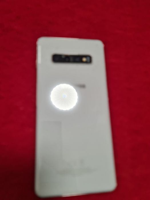 Vând telefon s10plus