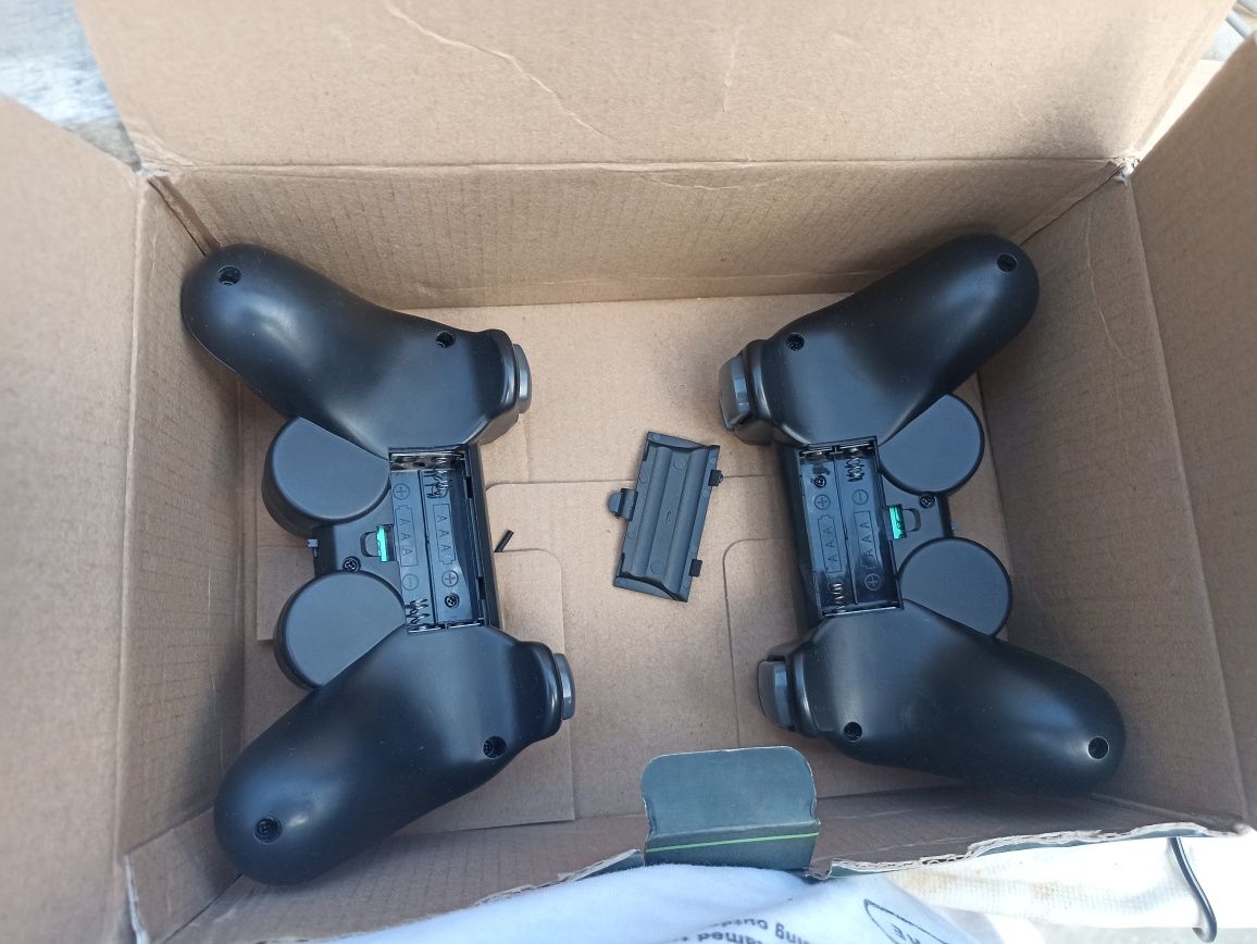 Игра конзола HDMI 2.4G WIRELESS CONTROLLER GAMEPAD с над 10000 игри