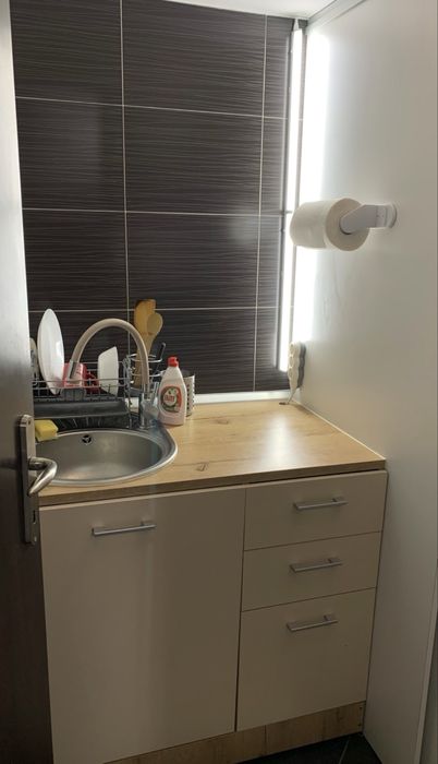 Garsoniera de inchiriat -  Pentru o fata.