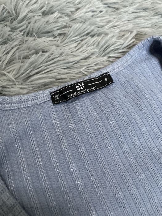 Кофты на пуговицах . Бренд ! Дешево ! Срочно !