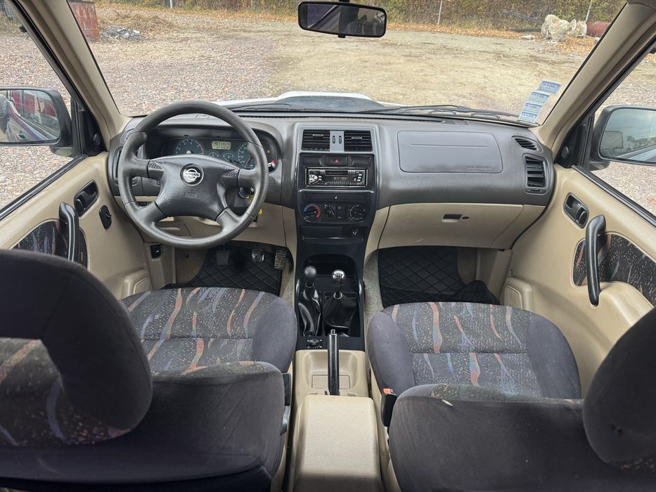 Nissan Terrano 2.7D an; 2001 Autoutilitar 4650€ Neg