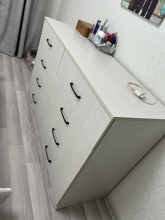 Продам большой комод Новый