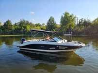 Sea Ray 210 SPX motor out bord