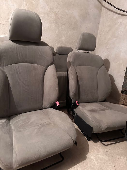 Седалки Lexus is 220 безплатно