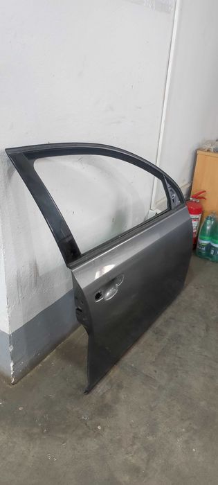 Usa dreapta fata volkswagen vw golf 6 hachback 1.2  cod vopsea LA7T