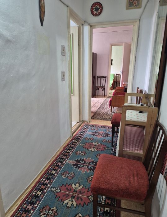 Apartament cu doua camere , zona Rogerius