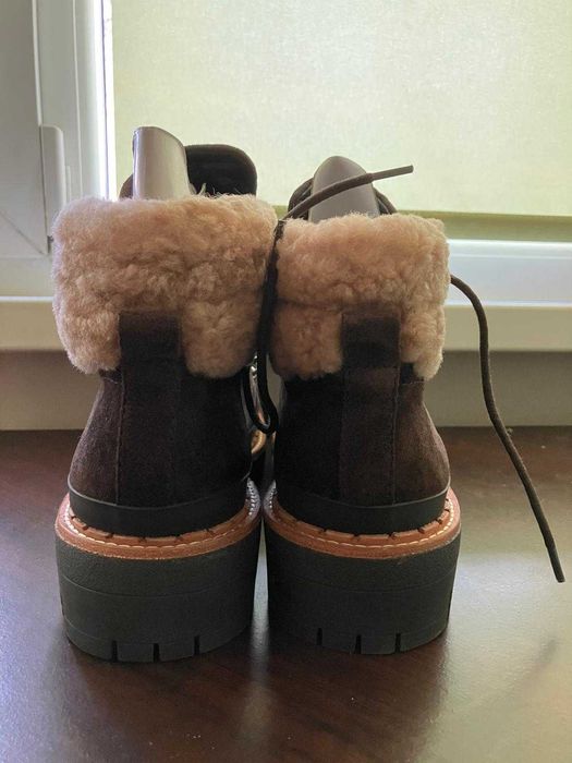 ghete  Marc Fisher  Cade 40 41