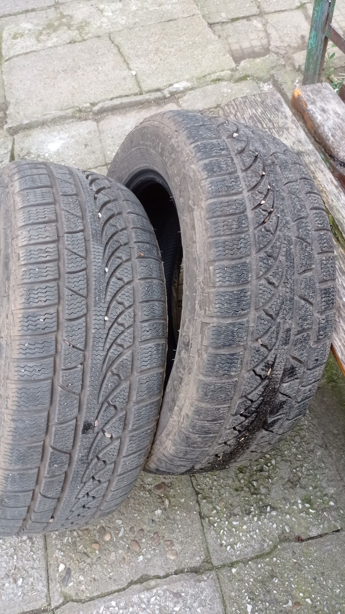 Зимни гуми 4бр двете riken 225 55 16