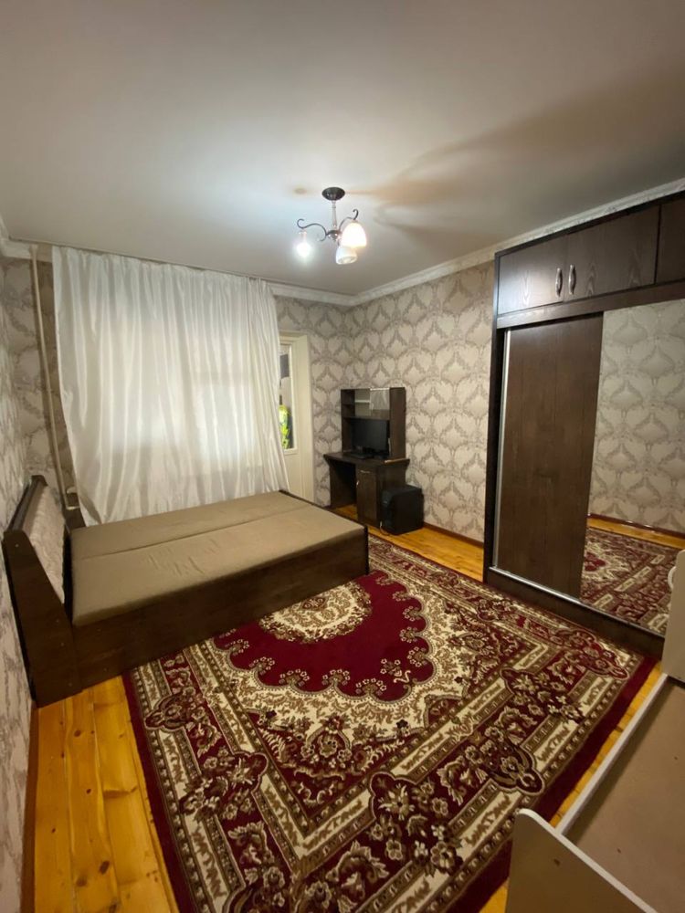 Продается своя 3х комнатная квартира на 2 этаже в Яккасарайском районе