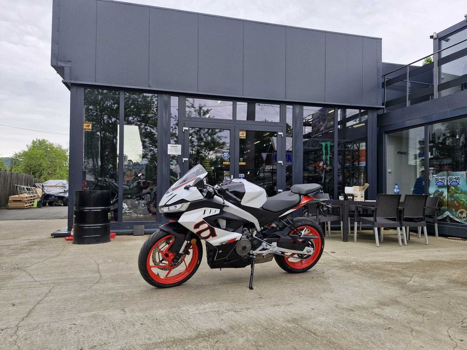 Aprilia RS 457 model 2025 pt A2 -livrare showroom EST BIKE Campina