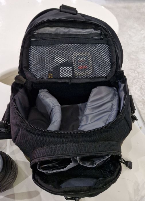 Фотоапарат Canon 1200D