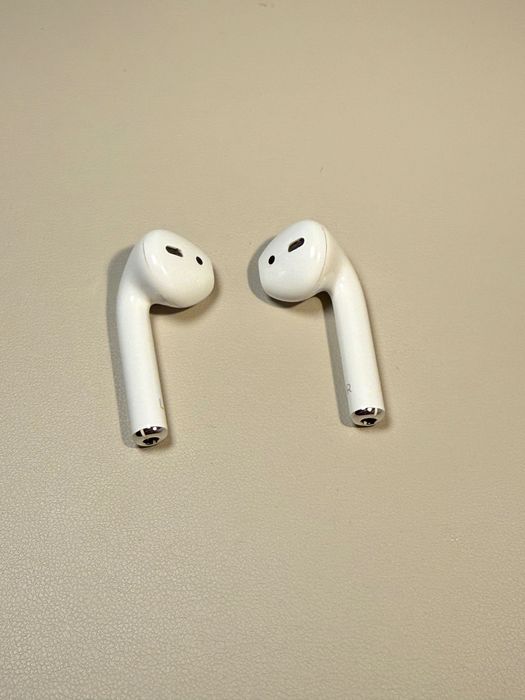 Apple AirPods (Gen 2) - Carcasă Standard - Funcționale, Cu Husă