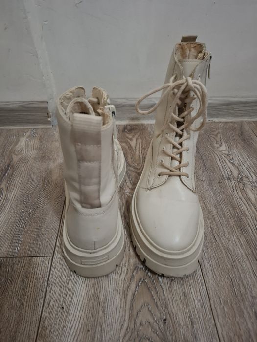 Incaltaminte de piele