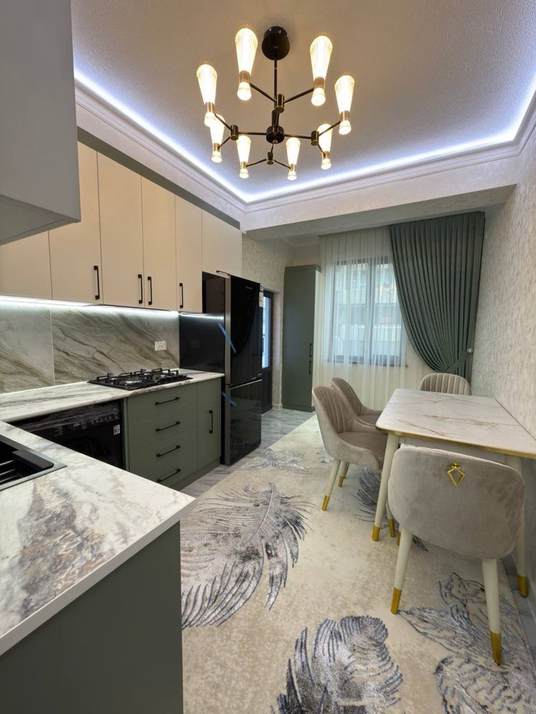 Продается 4 ком. Квартира площадью 103 кв.м. В Повороте