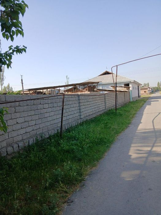 Уй сотилади позор нархга