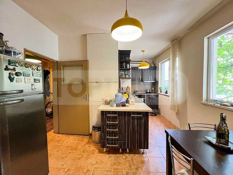 Продава се Четиристаен апартамент в Варна, Лятно кино Тракия - 86 кв.м за 2210 €/кв.м - Снимка #3