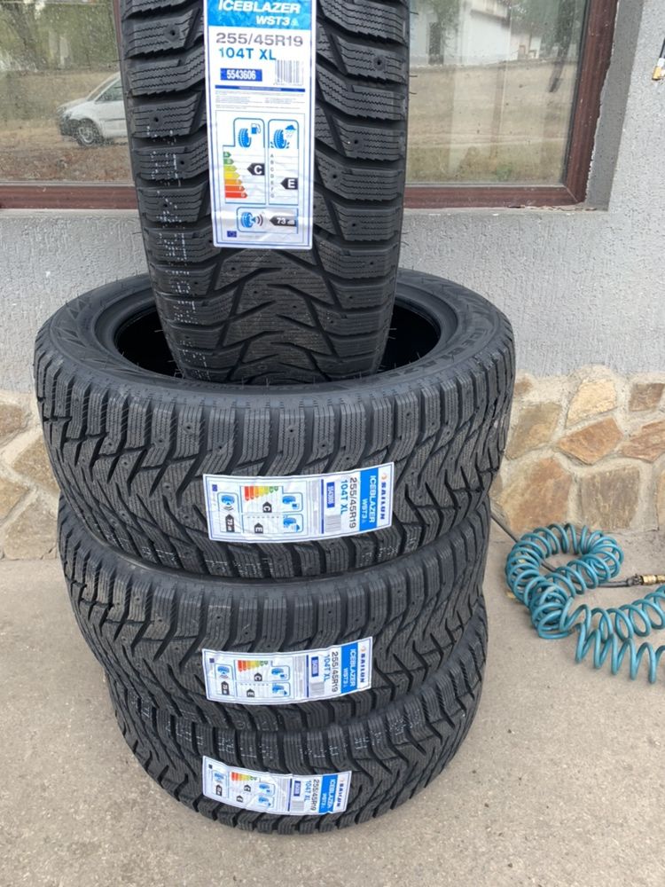 4 бр. нови зимни гуми SAILUN 255 / 45 R19 104T ICE BLAZER WST3